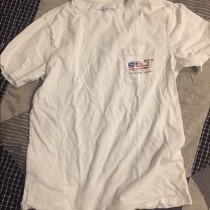 Men’s vineyard vines T-shirt
